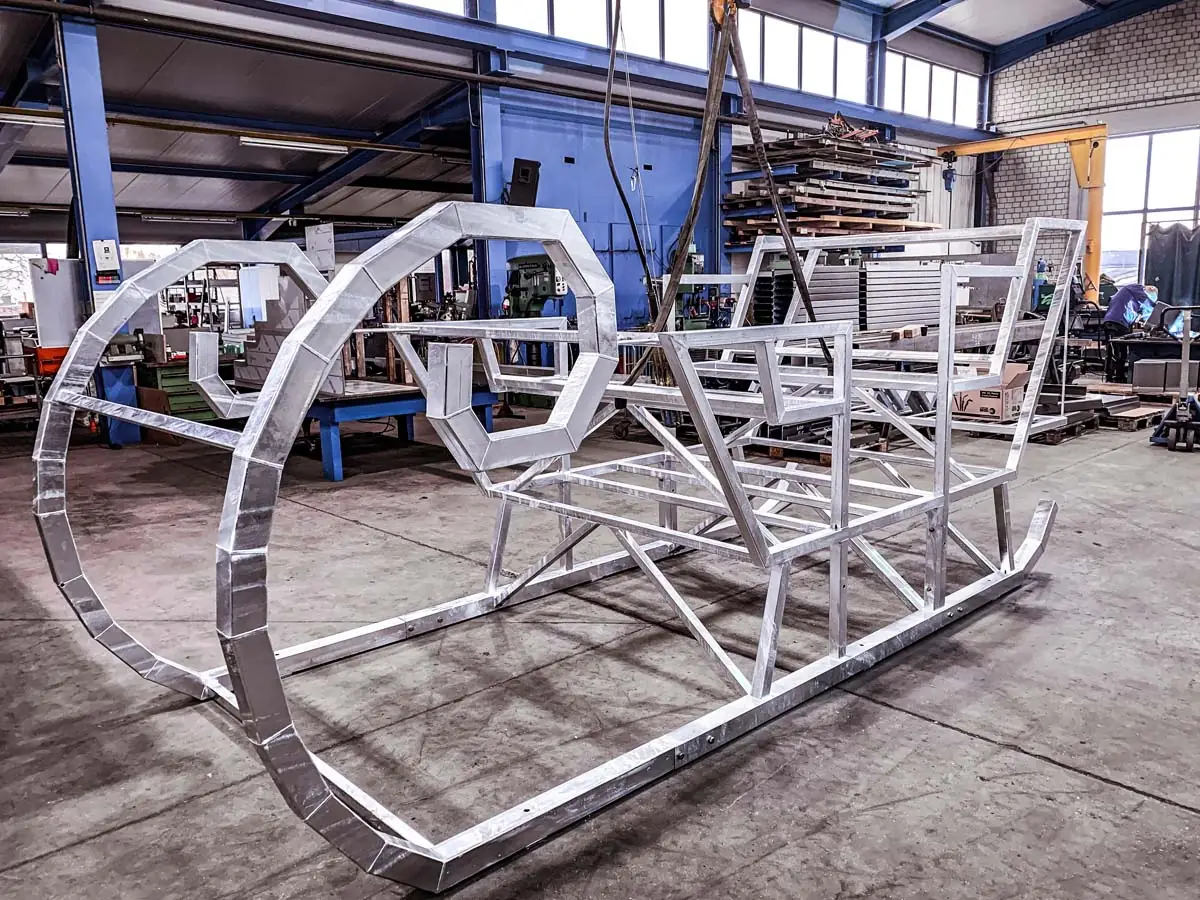 Aluminiumkonstruktion als Rahmen-Sonderanfertigung, Detail Weihnachtsschlitten
